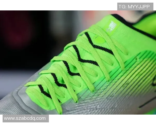 外国球星亲测足球鞋性能独家视频 真实反馈与实战表现分析